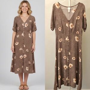 H&M Boho Feminine Cottagecore Tan Earthy Button Down Summer Festival Maxi Dress.